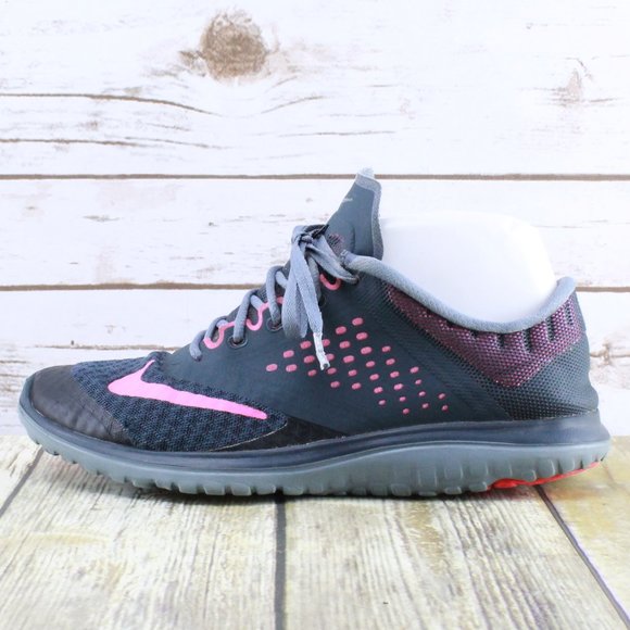 Nike Shoes - NIKE Lightweight Cross Training Sneakers Size 7